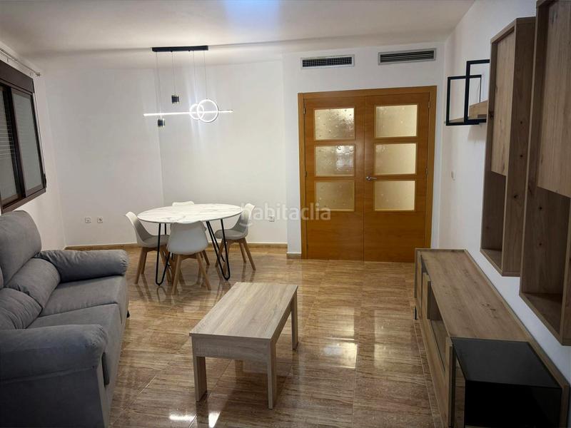 Foto f29d81c7-85bd-46b3-9789-9bd73b34f7ea. Alquiler piso se alquila piso en la raya en Algezares Murcia