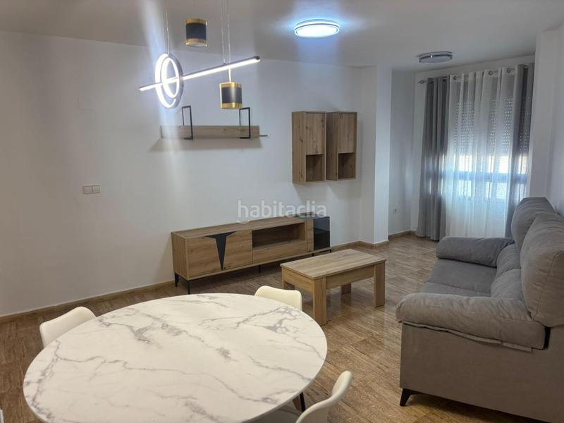 Foto f4933962-f63c-4688-b11c-2cbb23115704. Miete etagenwohnung mit parking in Algezares Murcia