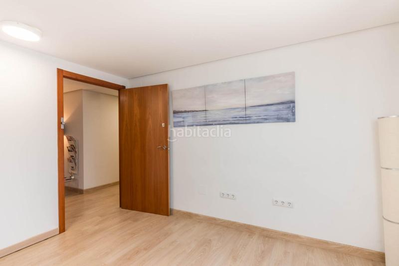 Foto fab9d58f-5ff5-42e1-a1e0-9e73f2277cf9. Etagenwohnung mit heizung parking in Juan de Borbón Murcia