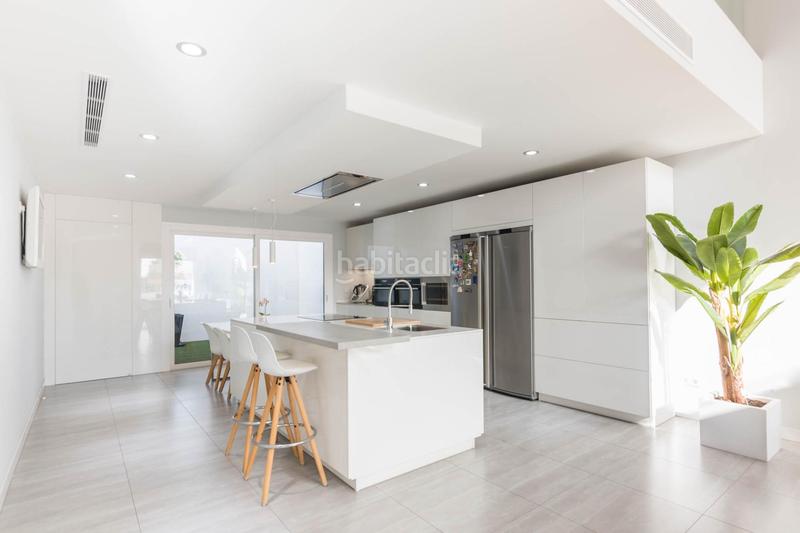 Foto abd0e6d8-64e4-4494-bf75-44654d1d6c7e. Casa adossada amb calefacció aparcament piscina a Molina de Segura