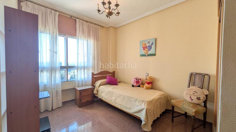 Foto bfceefea-3606-4216-a3bb-1f1a91441fb5. Alquiler piso amplio piso en alquiler en el infante con garaje y terraza en Murcia