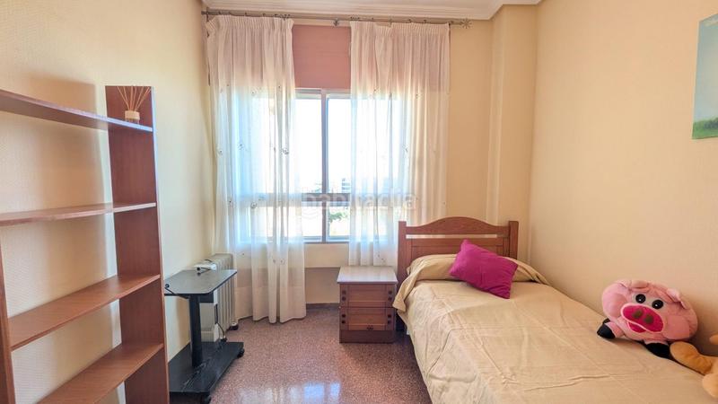 Foto f34eb4d0-127b-43dc-a938-57a97ad2c361. Alquiler piso amplio piso en alquiler en el infante con garaje y terraza en Murcia