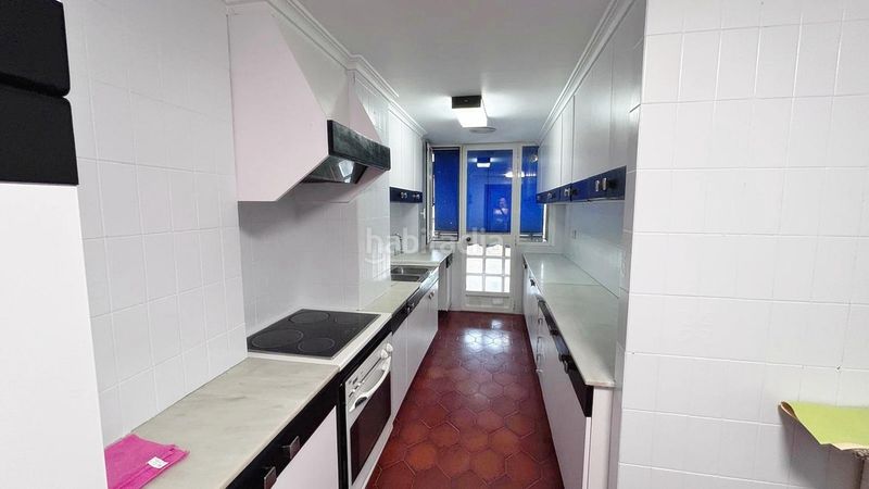 Foto b6ce1114-eb6b-437c-9feb-2c606e875da4. Flat with parking in Eixample Alcoi