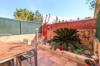 Casa  Calle osa menor. Luz, espacio y privacidad junto al tranvía exclusivo tríplex en