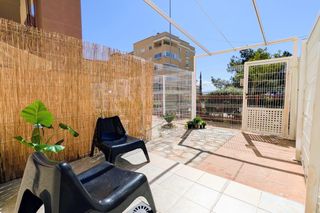 Dúplex  Calle castillo aledo. El secreto mejor guardado de altorreal un piso con doble altura.