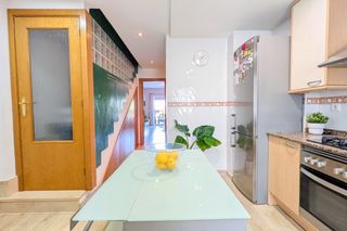 Dúplex  Calle castillo aledo. El secreto mejor guardado de altorreal un piso con doble altura.