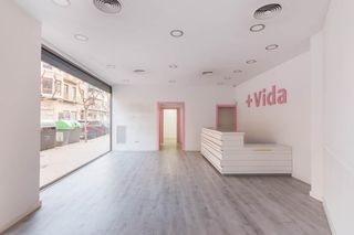 Local Comercial en Calle Cartagena 87