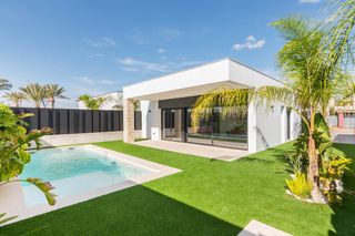 Xalet  Urbanizacion de la quinta. La quinta chalets que redefinen el arte de vivir bien