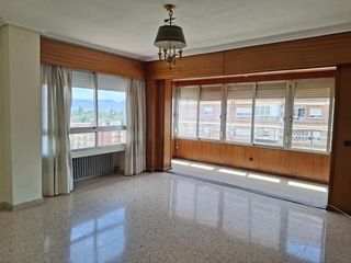 Location Appartement  Avenida antonete galvez. Amplia vivienda en alquiler a un paso del centro de murcia  aven