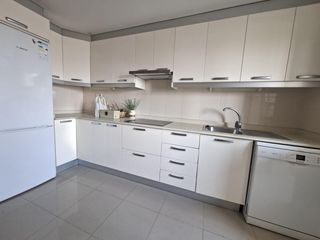 Miete Etagenwohnung  Avenida antonete galvez. Amplio piso de 4 dormitorios en pleno centro de murcia avenida a