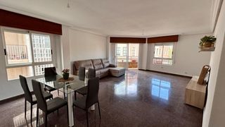 Rent Flat  Calle doctor fleming. Piso en alquiler en pleno corazón de murcia!