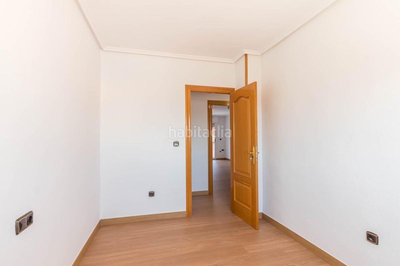 Foto f7618561-4e9b-4868-ab0b-980bfe37708e. Pis amb calefacció aparcament a Santomera