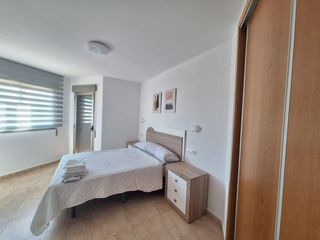 Miete Etagenwohnung  Calle calle de antonio gómez vázquez. Se alquila piso luminoso y con garaje en un paso de ucam!