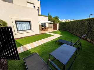 Ground floor  Calle laurel. Magnífica planta baja con jardín y piscina en corvera golf and c