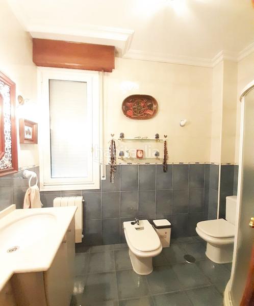 Foto ac1c6c4a-d11b-4314-a288-87bc21e04179. Appartement avec parking dans Bouzas Vigo
