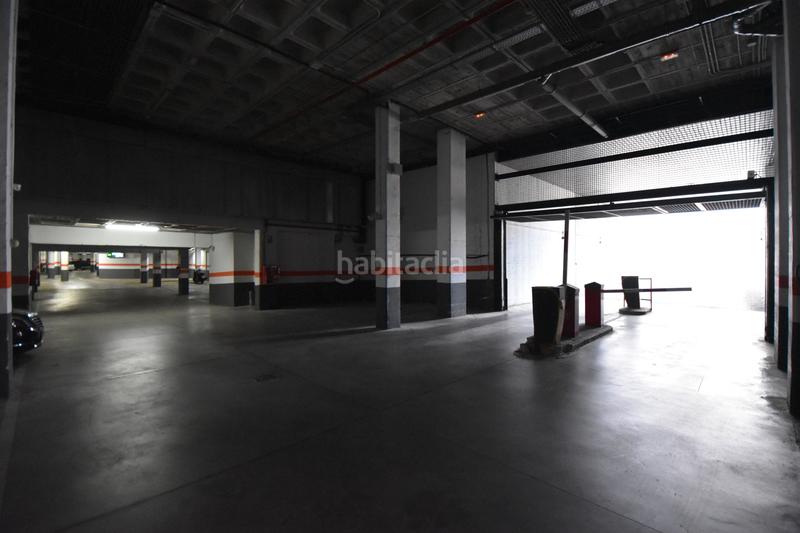 Foto a61fe03b-ad2d-4303-84b5-926d602f7485. Alquiler parking moto en calle poeta josé hierro 1 en Pinto