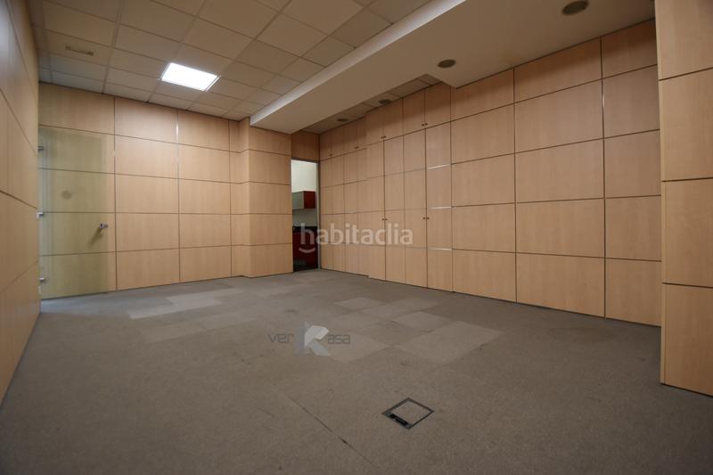 Foto 4cfc730e-2d5c-474e-a901-4dee2e980a6e. Bureau dans calle poeta josé hierro 1 dans San José-Buenos Aires Pinto