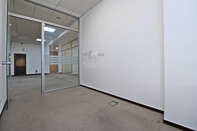 Foto 6c459d43-9edf-45eb-9868-635dbfbd61bc. Büro in calle poeta josé hierro 1 in San José-Buenos Aires Pinto