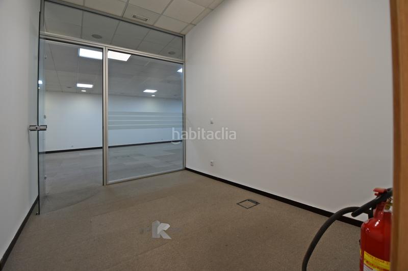 Foto 7ac9d9d8-33c5-4d43-b0a4-7edb5c2eb040. Büro in calle poeta josé hierro 1 in San José-Buenos Aires Pinto