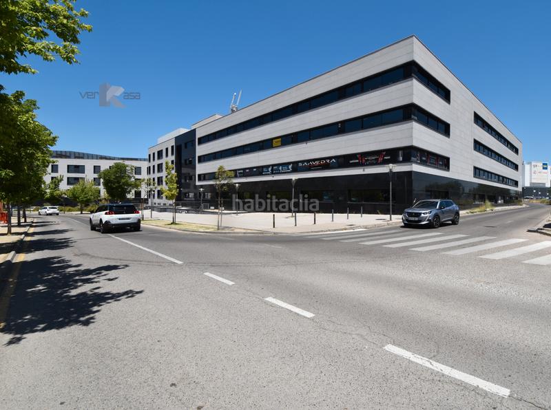 Foto c17b53e2-0982-41bc-92a7-af659443355e. Büro in calle poeta josé hierro 1 in San José-Buenos Aires Pinto