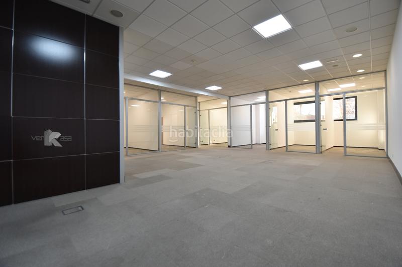 Foto e42730ae-e1b8-4ff9-93a4-a332d3b867c4. Büro in calle poeta josé hierro 1 in San José-Buenos Aires Pinto