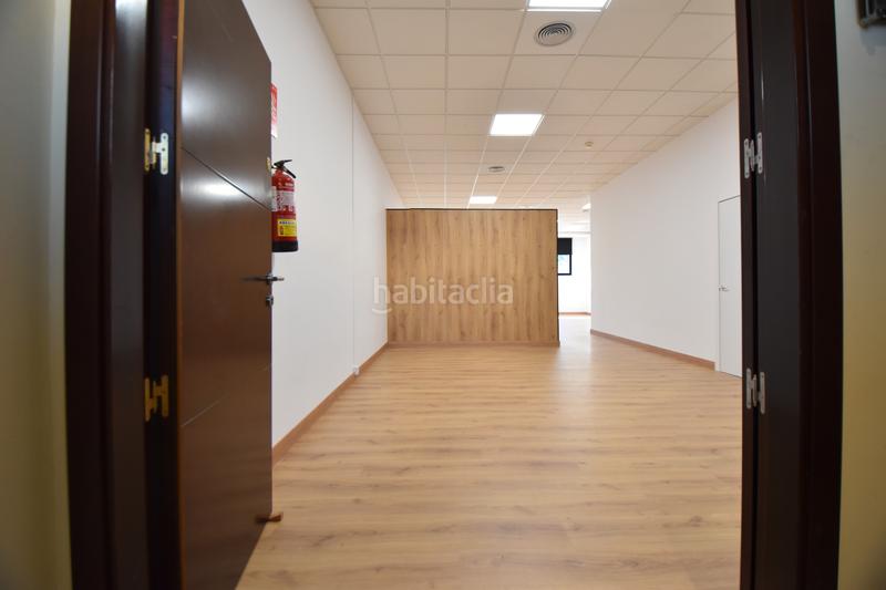 Foto e3081776-db1f-421a-808c-bb4e27a9167e. Local comercial en calle poeta josé hierro 1 en San José-Buenos Aires Pinto