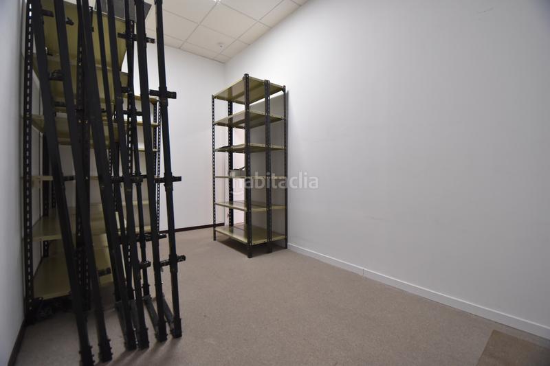 Foto fbdd8e99-5572-4ce3-99f1-d7b20443ccc3. Local commercial dans calle poeta josé hierro 1 dans Pinto