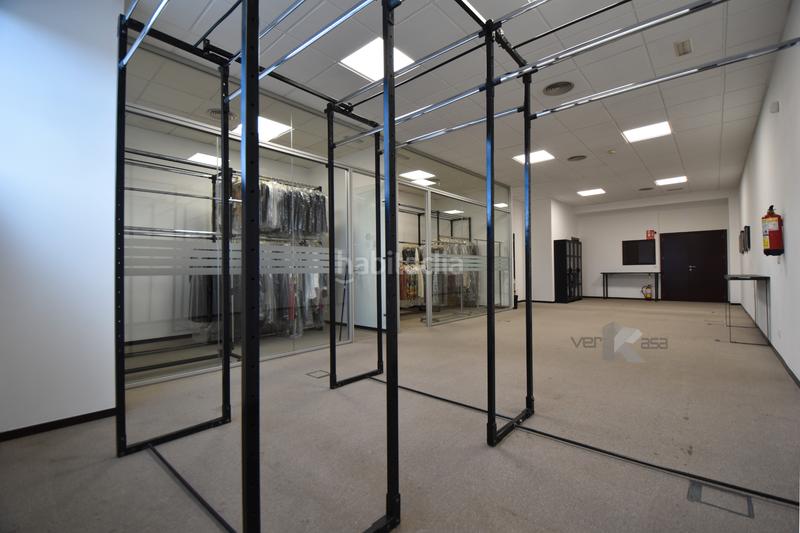 Foto 451dd717-244b-4a60-b813-e94aa387d526. Rent business premise in calle poeta josé hierro 1 in Pinto