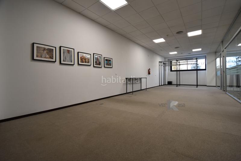 Foto 151e65bd-5a97-4fe2-9547-438d44237719. Location local commercial dans calle poeta josé hierro 1 dans Pinto