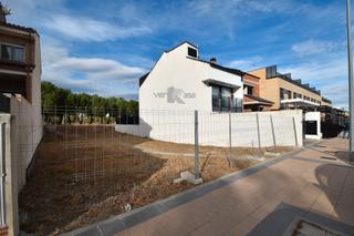 Terreno residencial en Calle federico chueca 61