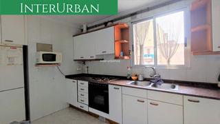 Mas en Ncleo Urbano. Casa de pueblo en el centro de la pobla de vallbona con terraza
