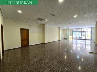 Lloguer Local Comercial a Parque de la Bombilla. Bajo comercial en lliria 178m2