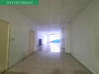 Location Local commercial à Casco Antiguo. Excelente oportunidad! bajo comercial en el centro de llíria