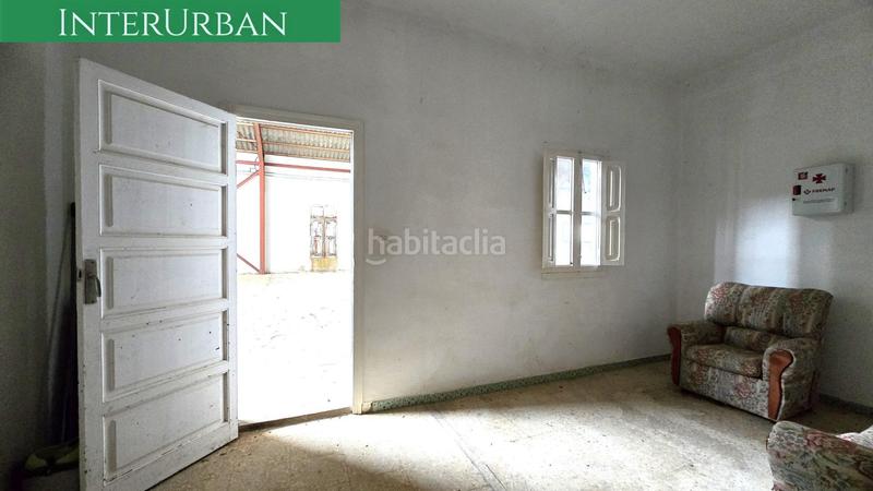 Foto 08766133-a0cb-4d61-868e-1ff1e7ec68d2. Alquiler nave industrial  de 2.500 m en lliria con acceso camiones, oficinas y zona de carga en Llíria