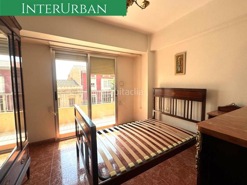 Foto 6cb5758b-402d-409e-b83d-2c399000a022. Etagenwohnung in Parque de la Bombilla Llíria