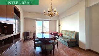 Appartement en Parque de la Bombilla. Amplio piso c ascensor, balcn, terraza y posibilidad de 4 habit