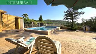 Chalet à Santa Bárbara. Exclusiva  chalet en llíria con 3 habitaciones, piscina privada