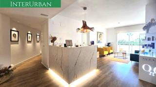 Rent Office space in Parque de la Bombilla. Oportunidad única clínica de gran éxito en llíria con 3 gabinete