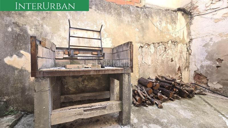 Foto 8292e7e2-bcca-49ed-87cf-21754527f9bf. Casa amb aparcament a Gátova