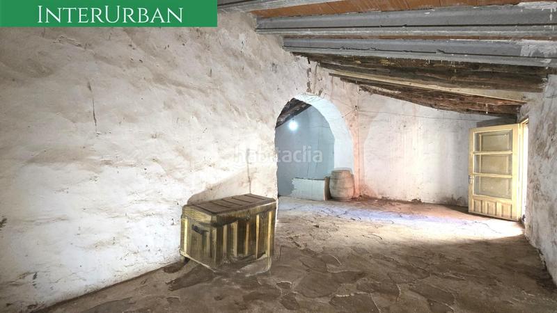 Foto 9dd89f88-dde2-4145-9dc6-09d04be75066. Casa amb aparcament a Gátova