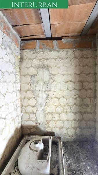 Foto eb216a95-bf69-4659-9745-7cbfeed29ba2. Casa amb aparcament a Gátova