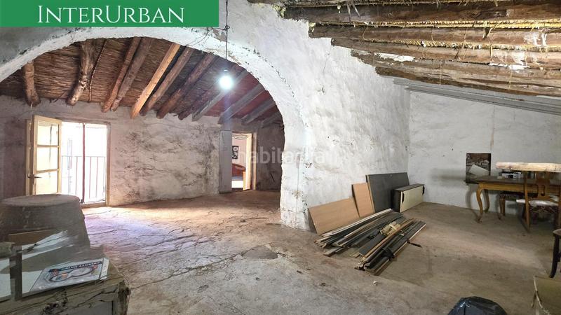 Foto f4d2f7fb-de34-43cd-90ec-9afa517afcd0. Casa amb aparcament a Gátova