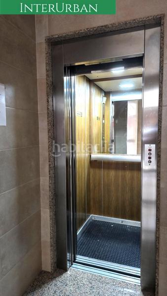 Foto e85167e1-35f4-410e-81d3-4c3af11f814a. Piso amplio piso con 4 habitaciones y ascensor junto a mura en Llíria