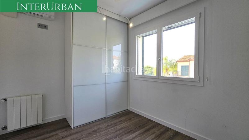 Foto 5ccc8137-1211-49d1-a76a-4da0ca93c865. Chalet con riscaldamento parcheggio piscina in Urbanizaciones Llíria