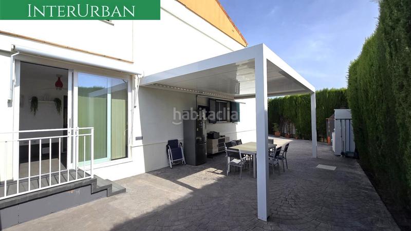 Foto b5495e74-45bb-4329-ad96-a8b4ac9709f5. Chalet con riscaldamento parcheggio piscina in Urbanizaciones Llíria