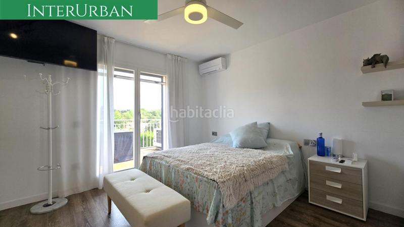 Foto bedfad31-ff29-4e99-8525-0cca5e854db4. Chalet con riscaldamento parcheggio piscina in Urbanizaciones Llíria