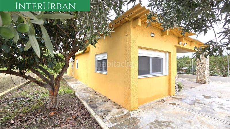 Foto 9b0d3252-6663-4a51-85e7-36fb5bdd1ee2. Chalet avec parking piscine dans Casinos