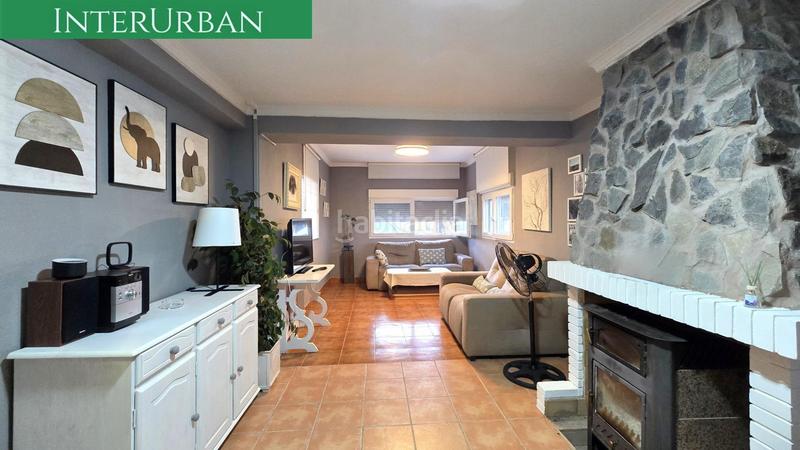 Foto afcecf14-f69f-4a86-8e7e-7cd98cc6411f. Chalet avec parking piscine dans Casinos