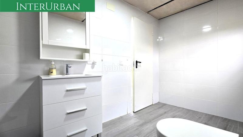 Foto cfa35b41-e2cf-48f2-aa31-442e2c7999aa. Chalet avec parking piscine dans Casinos