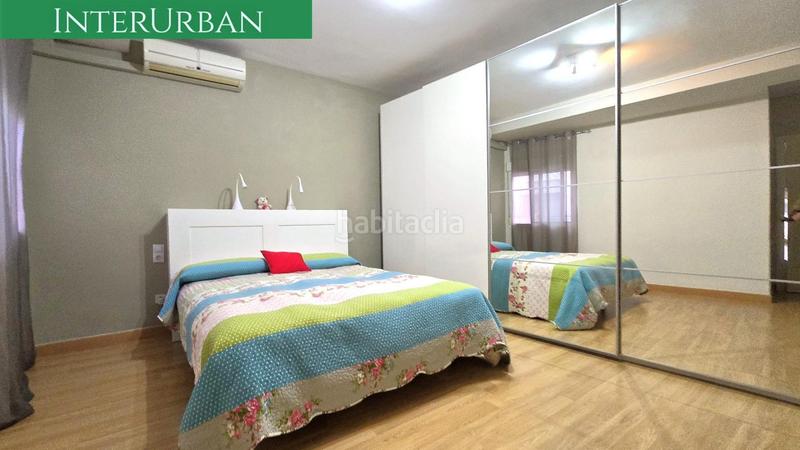 Foto ae430e80-f217-48b8-bee3-9ee8e976e71a. Penthouse in Parque de la Bombilla Llíria